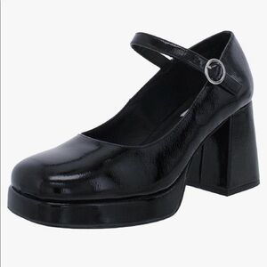 Steve Madden Black Patent Leather Mary Jane Pumps